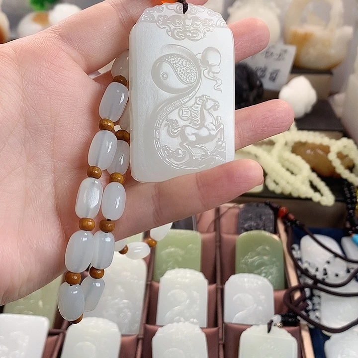 未镶嵌长石玉牌子方解石玉