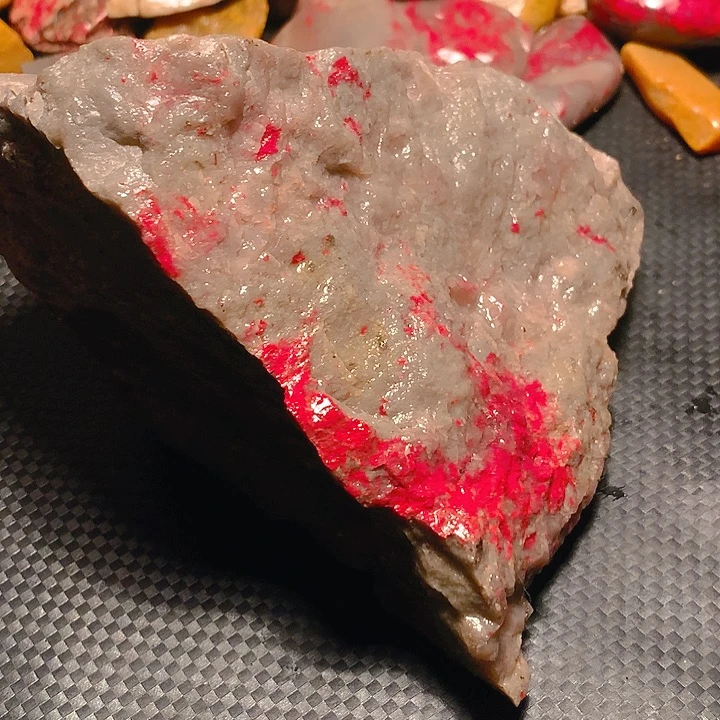 昌化石老*姓昌化鸡血石