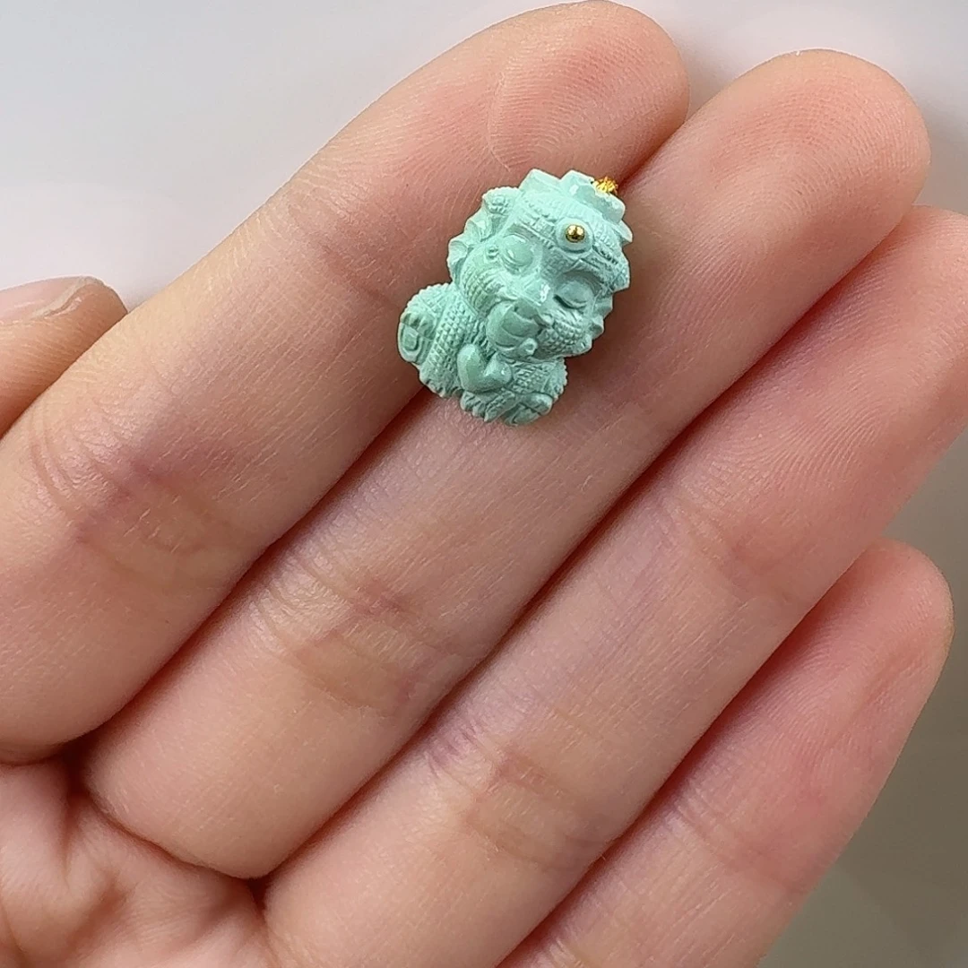 绿松石未镶嵌挂件