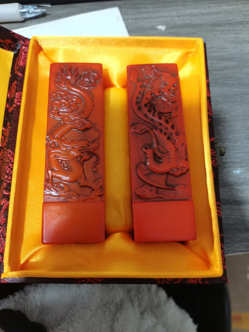 寿山石红田龙凤对章