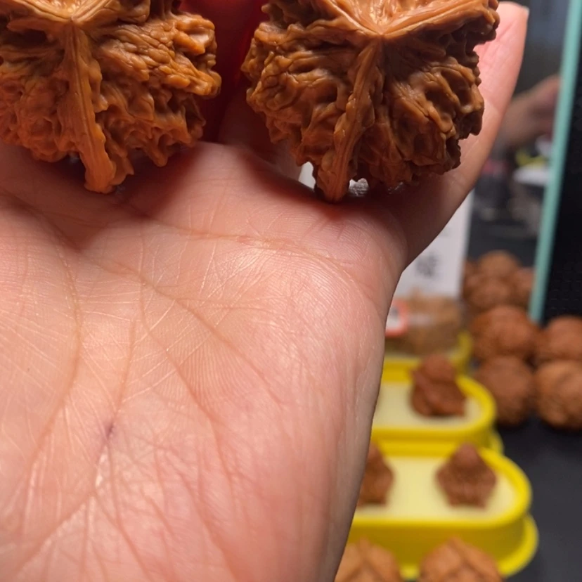 【闪购商品】桃核把件大*12号三棱，