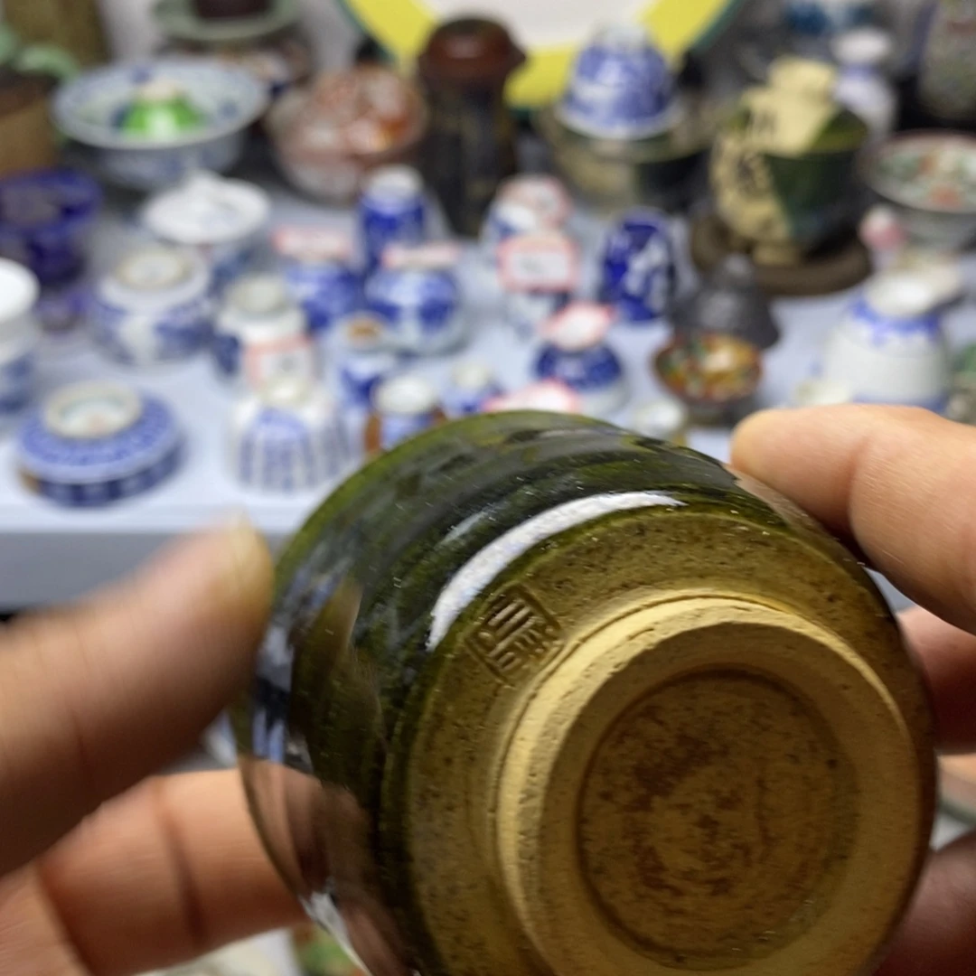 瓷片在这部影片当中饰金字军代表电影中出演