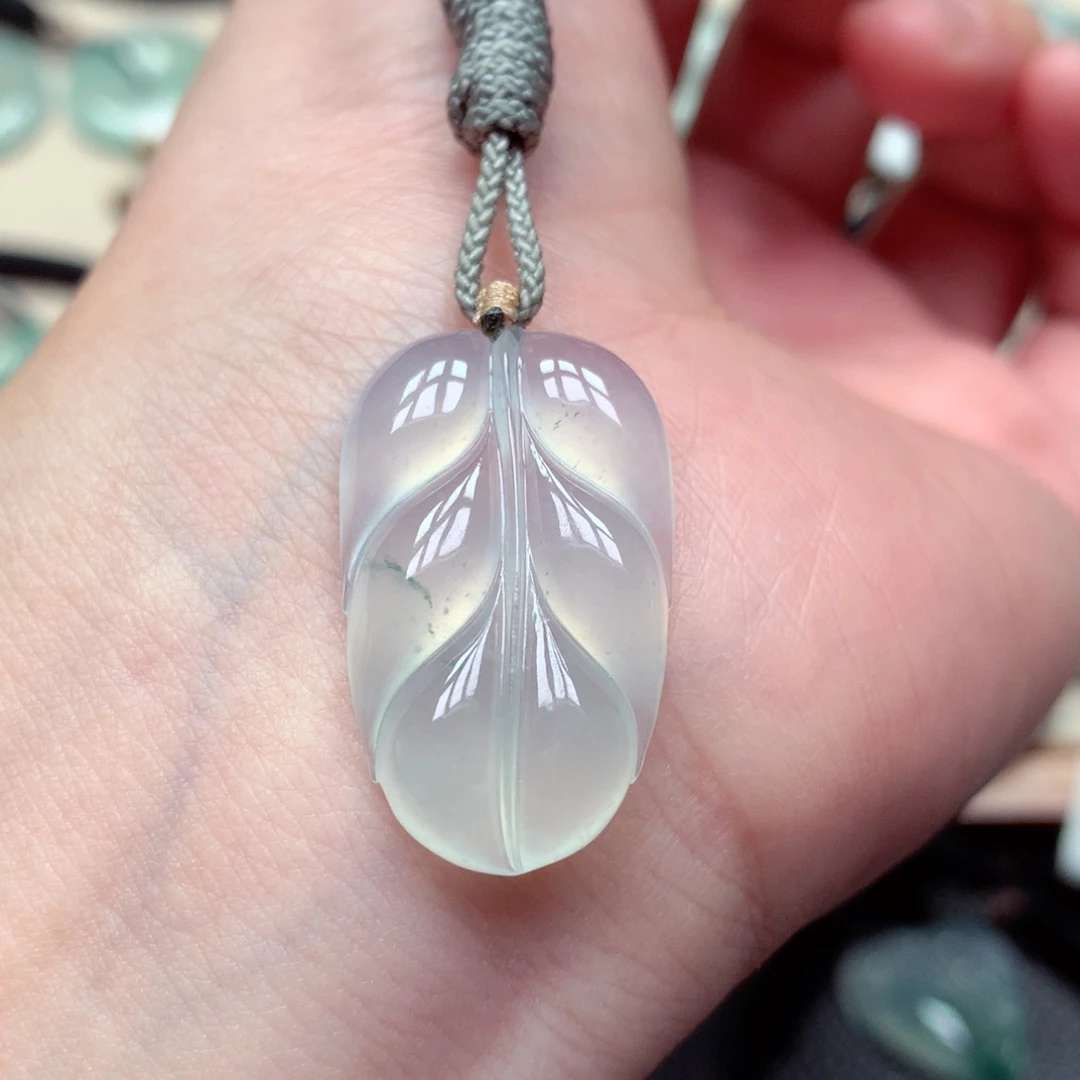 颈饰未镶嵌翡翠叶子