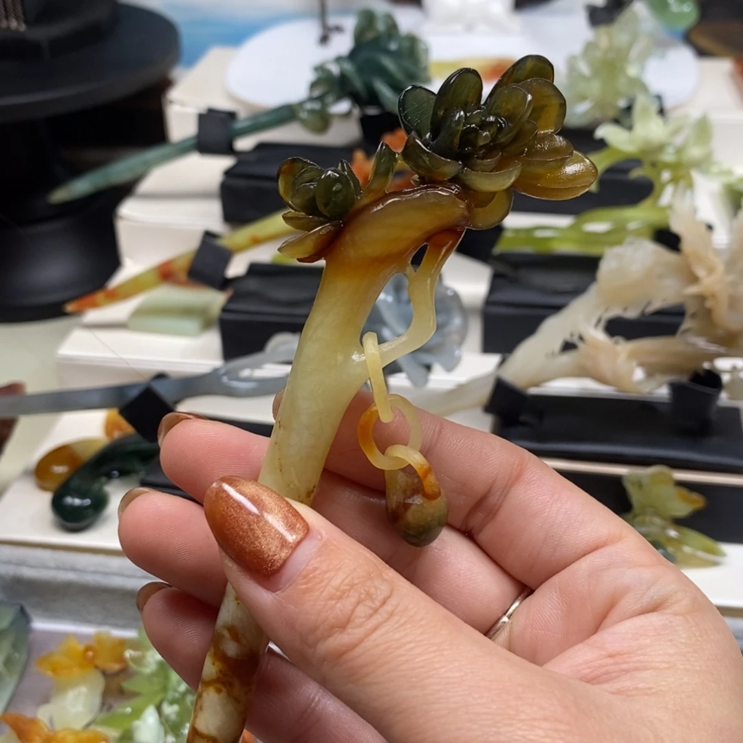 .***.蛇纹石玉未镶嵌发饰