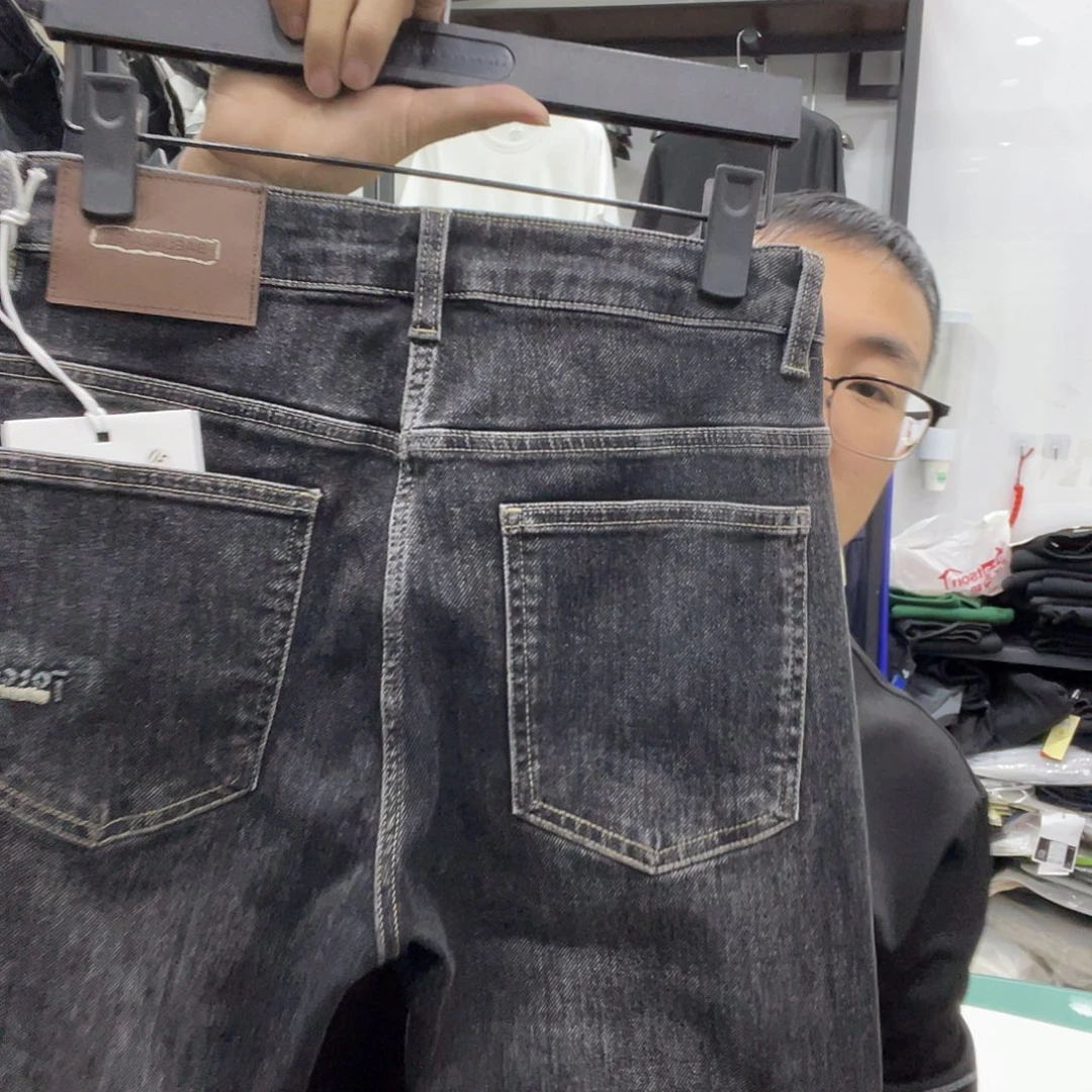 开***Q34码68523款牛仔裤