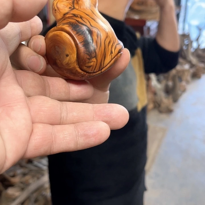 琦***柏木（崖柏）R666666