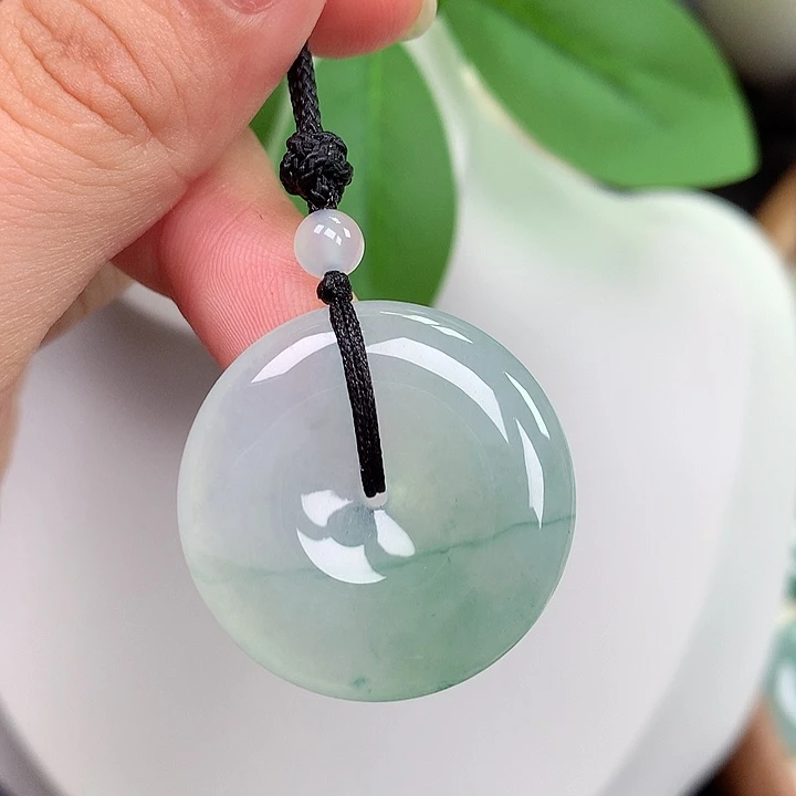 颈饰未镶嵌翡翠平安扣 28.2x5.8mm