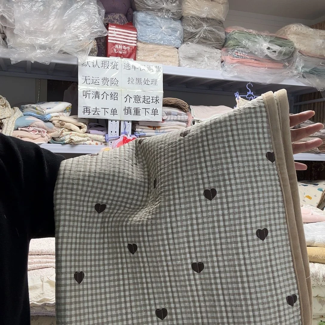 棉咖色爱心枕套一对