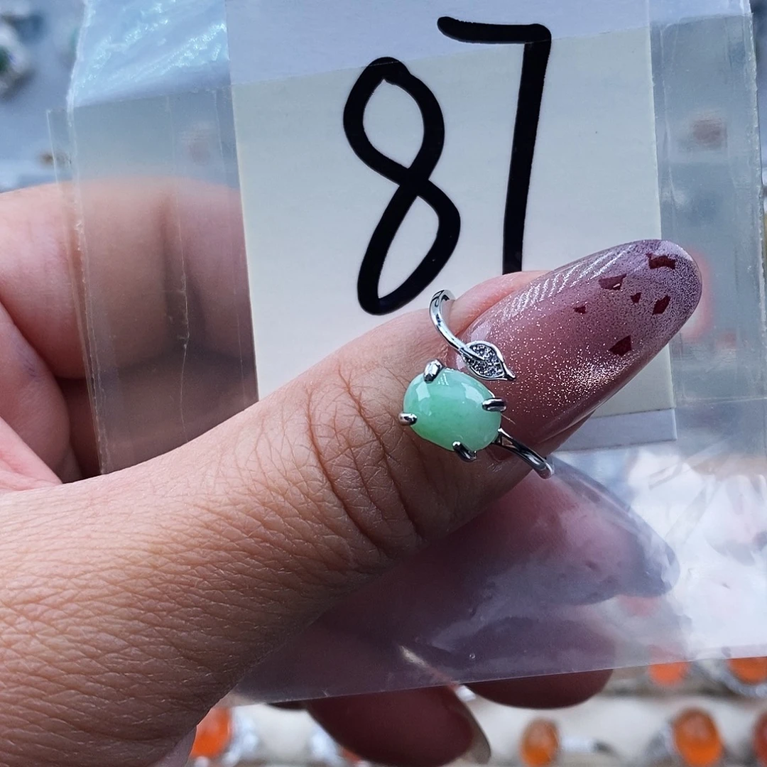 翡翠未镶嵌戒指缅甸