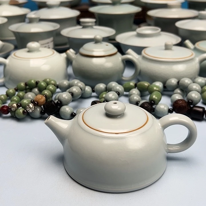 杯二级品仿古月白釉半月壶原矿原釉原产地