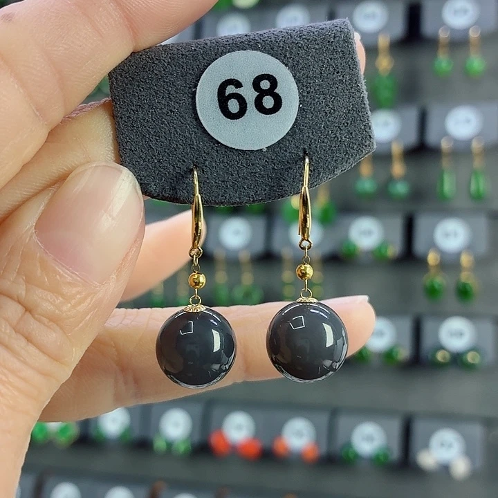 和田玉18K金镶嵌耳饰