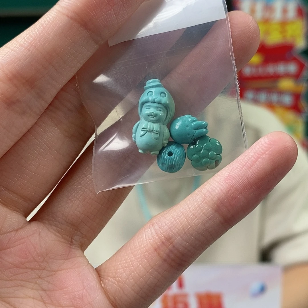 绿松石未镶嵌珠宝奇石