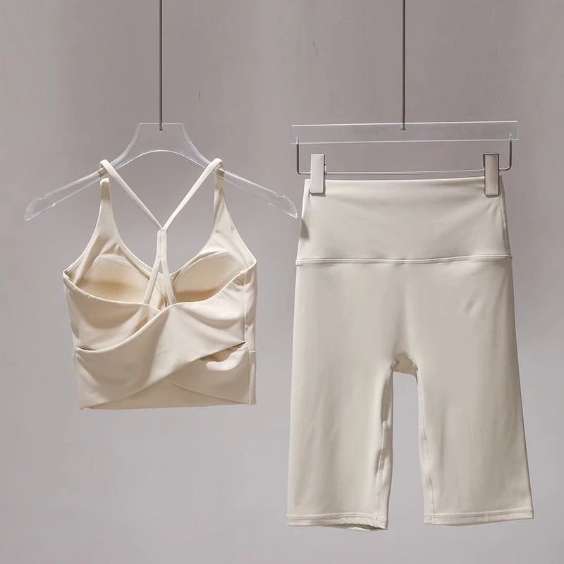 一体运动内衣瑜伽防震文胸套装女高腰提臀健身五分裤瑜伽服两件套