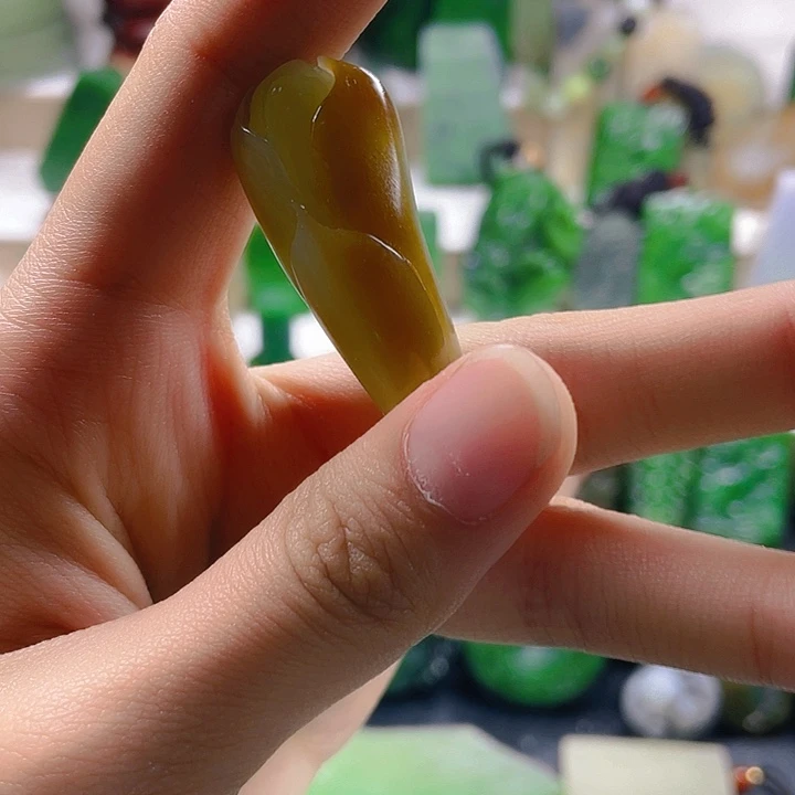 未镶嵌和田玉挂件