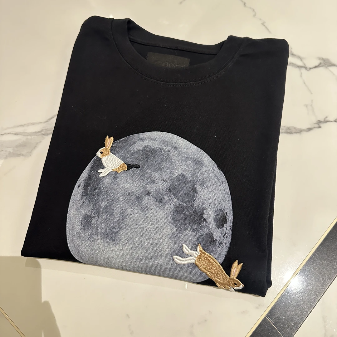 春夏T恤宽松型潮流轻奢月球短袖印花常规夏季