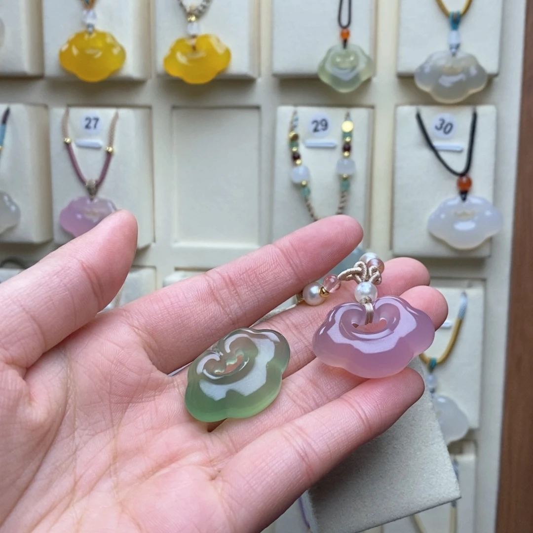 玛瑙/玉髓吊坠(赠链)未镶嵌小****?