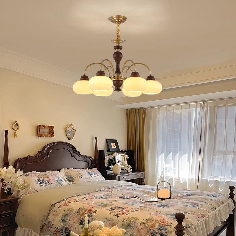 法式复古客厅吊灯氛围感奶玉色柿子灯罩全铜主灯中古卧室书房灯