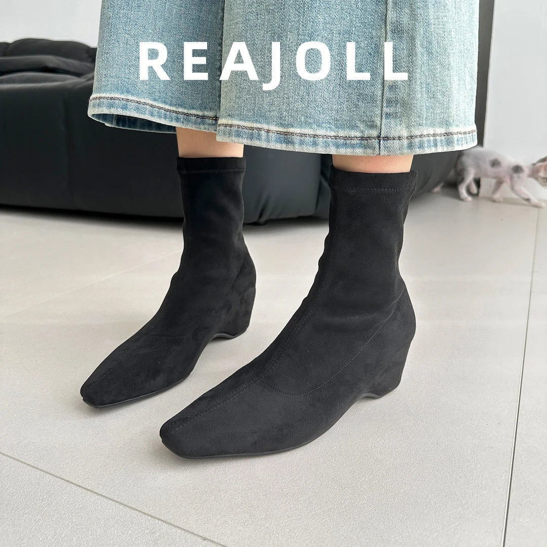 弹力靴子女2025秋冬新款方头内增高显瘦法式时装百搭瘦瘦黑色短靴