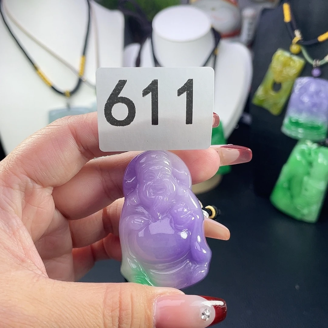 翡翠未镶嵌吊坠(赠链)