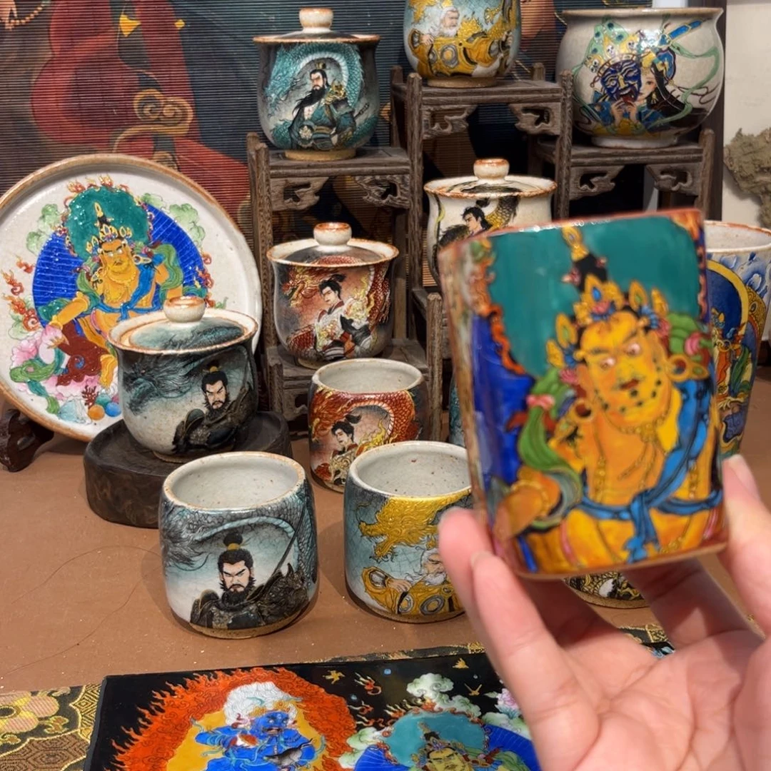 手工手绘黄财财茶杯