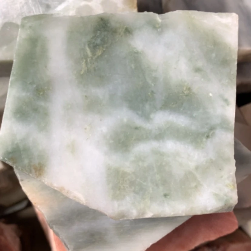 【闪购商品】未镶嵌手镯（圆镯）石英岩玉天山翠