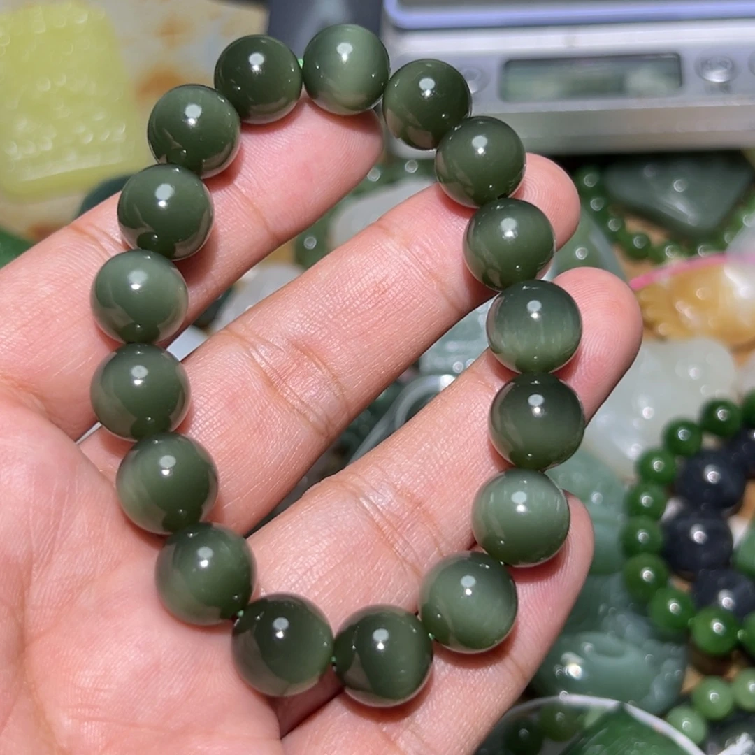 又***天未镶嵌和田玉挂件