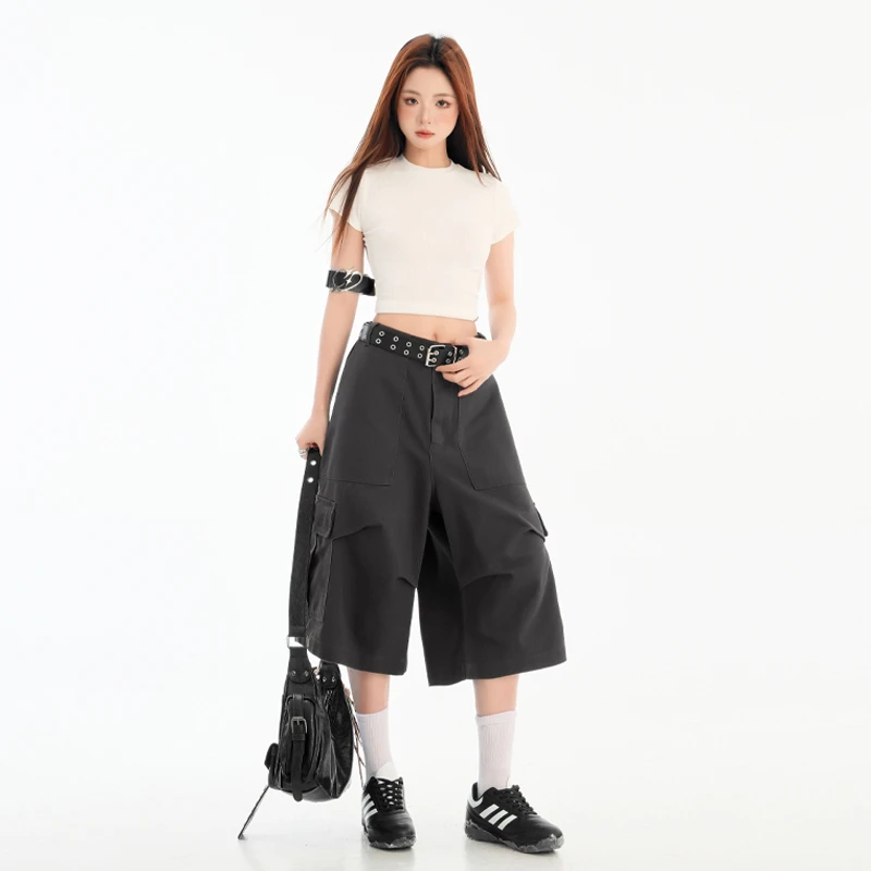 2025夏天上新款灰色美式做旧多口袋宽松工装短裤女高级感阔腿七分