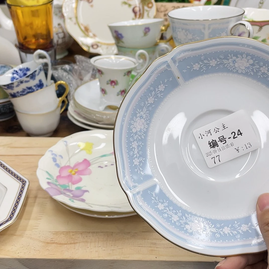 鹿屋家的美丽咖啡杯小**主