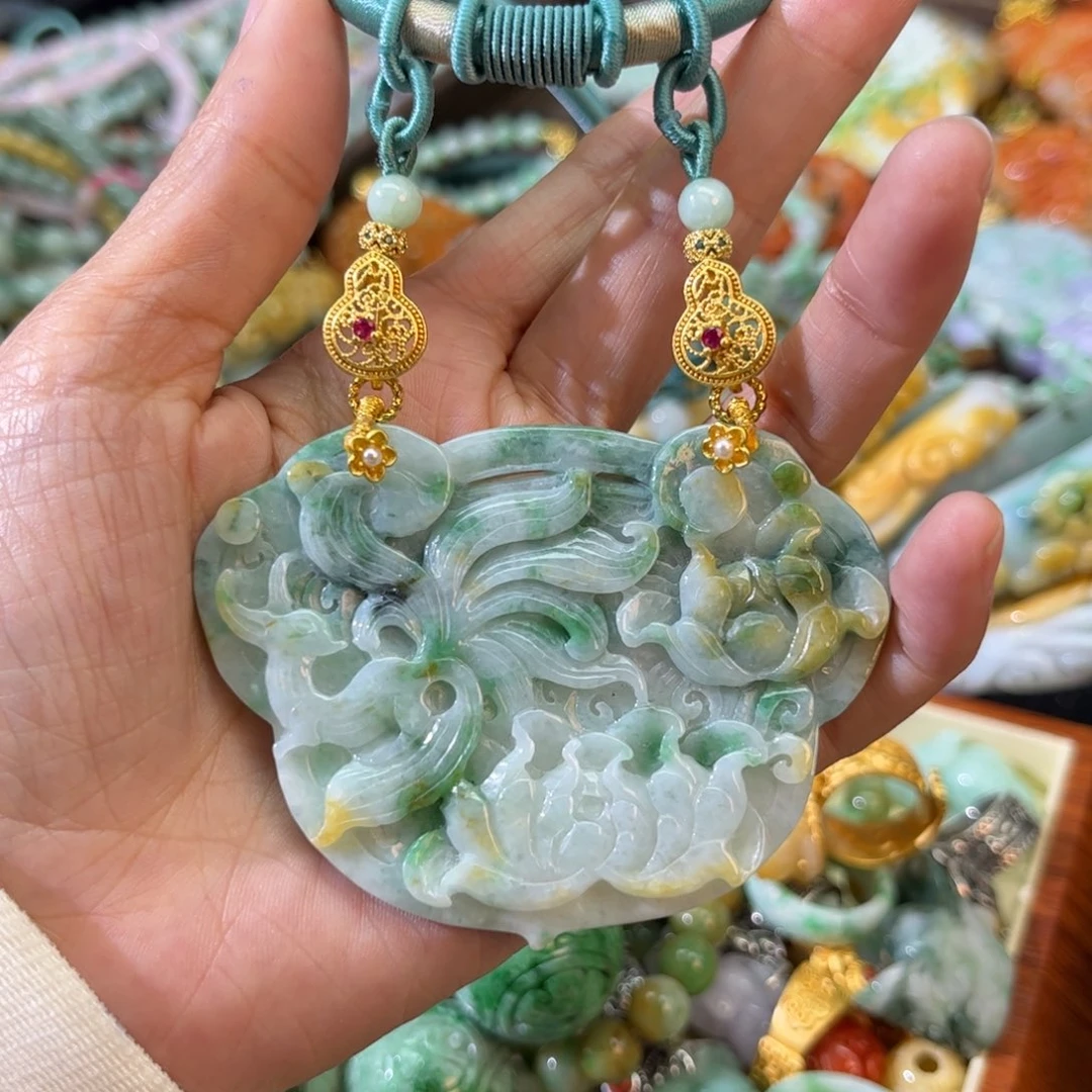 翡翠颈饰未镶嵌待编款