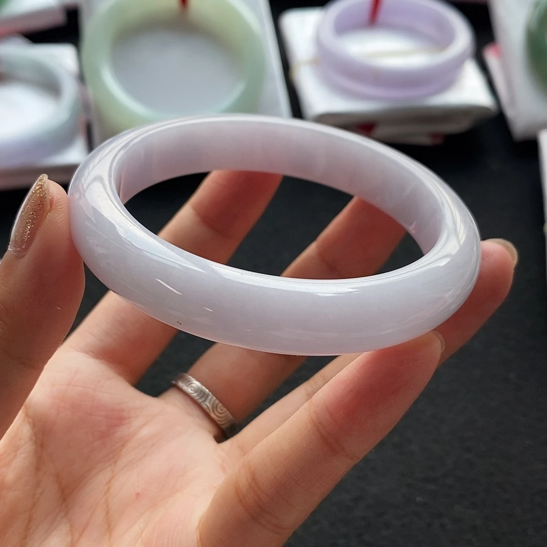 未镶嵌手镯翡翠60淡紫色