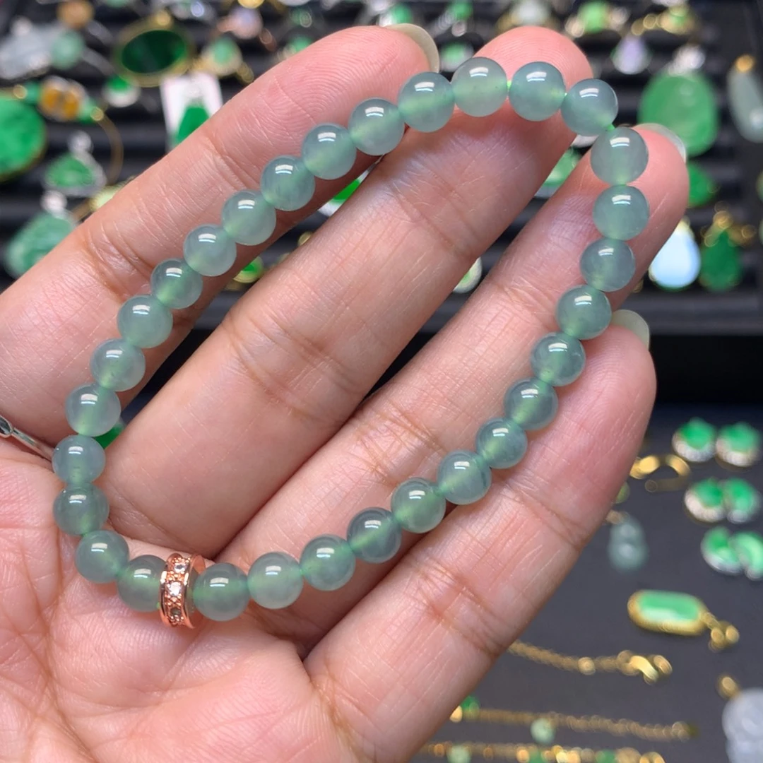 翡翠未镶嵌颈饰手串