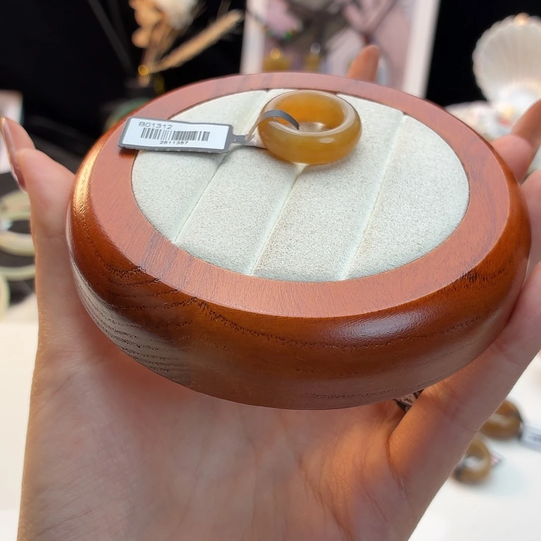 和田玉未镶嵌戒指橘糖轮胎j200