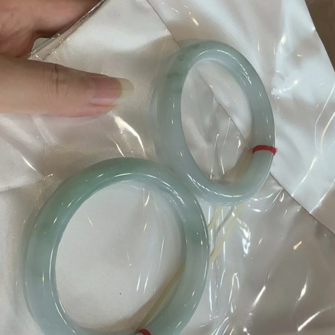 非金属玻璃手镯 57-60圈口能戴的飘蓝花的手镯