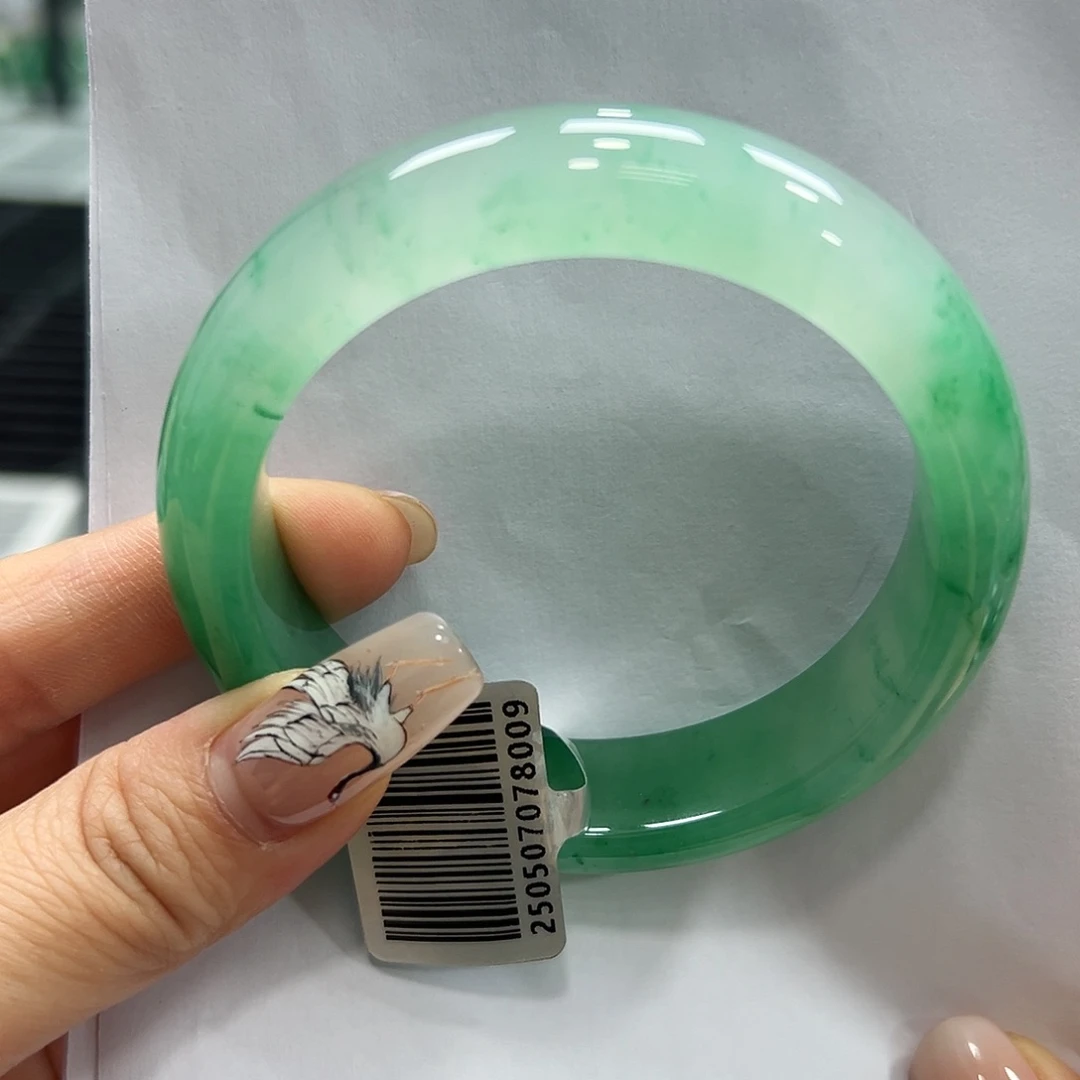 石英质玉手镯未镶嵌婷*