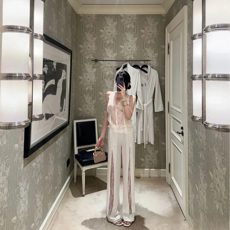 法式蕾丝拼接时尚高级感无袖上衣夏季新款配显瘦高腰休闲裤两件套