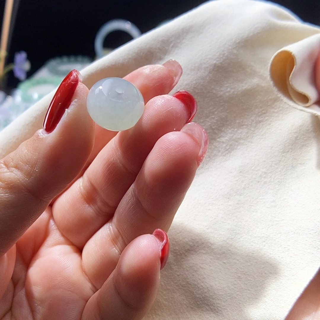 翡翠未镶嵌吊坠(不含链)鼓珠
