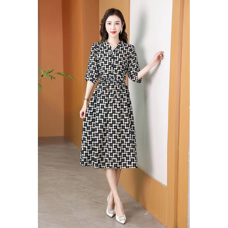 《春晓》四叶草小碎花新款夏季时尚修身连衣裙 优雅显瘦 收腰裙