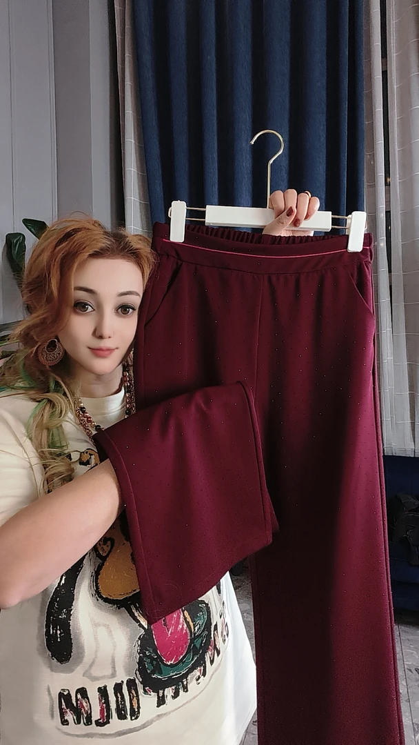 带钻直筒裤好看时尚