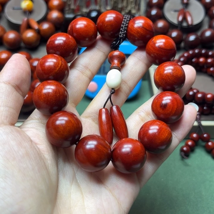 男***手木小叶紫檀手工艺