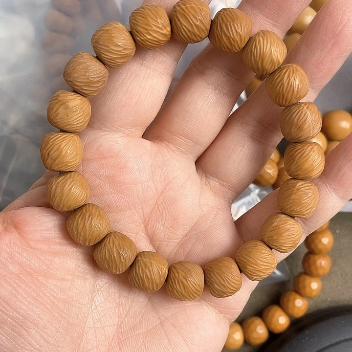 核桃吊坠云锦瑕疵款不退换11.2左右