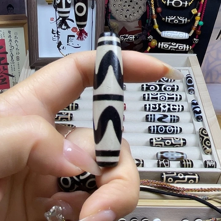 柑***柚合金颈饰玛瑙/玉髓