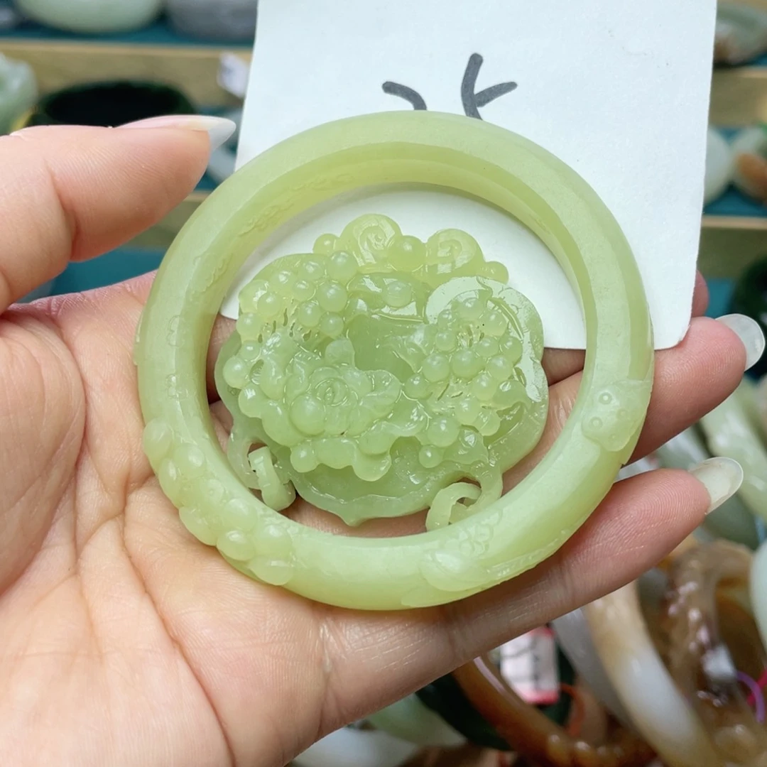 未镶嵌手镯和田玉圈口54