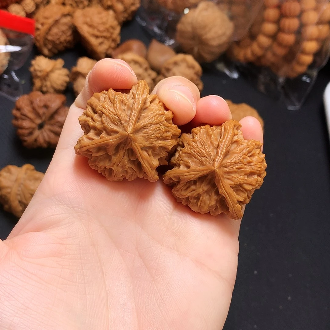 文玩核桃吊坠盘山奔