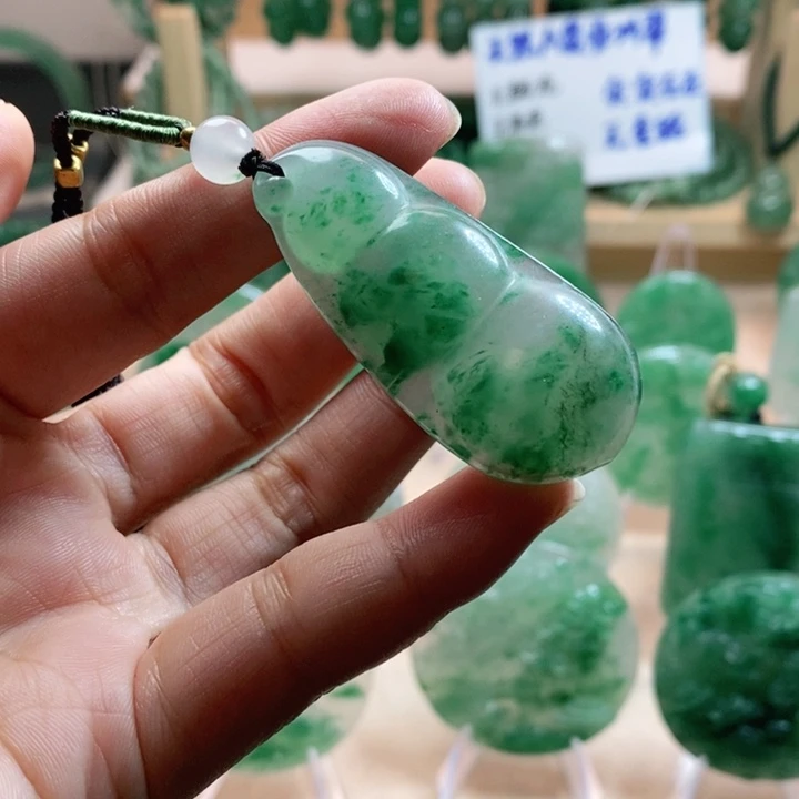 未镶嵌石英质玉珠宝奇石非洲翠