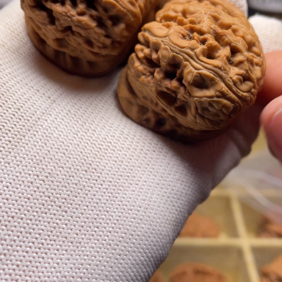 ****.文玩核桃吊坠44元宝不退不换