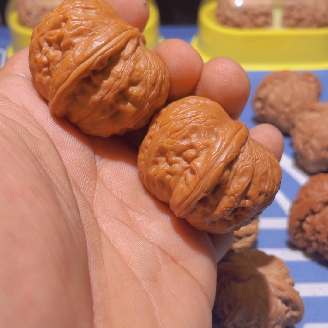 文玩核桃吊坠朱*臭元宝