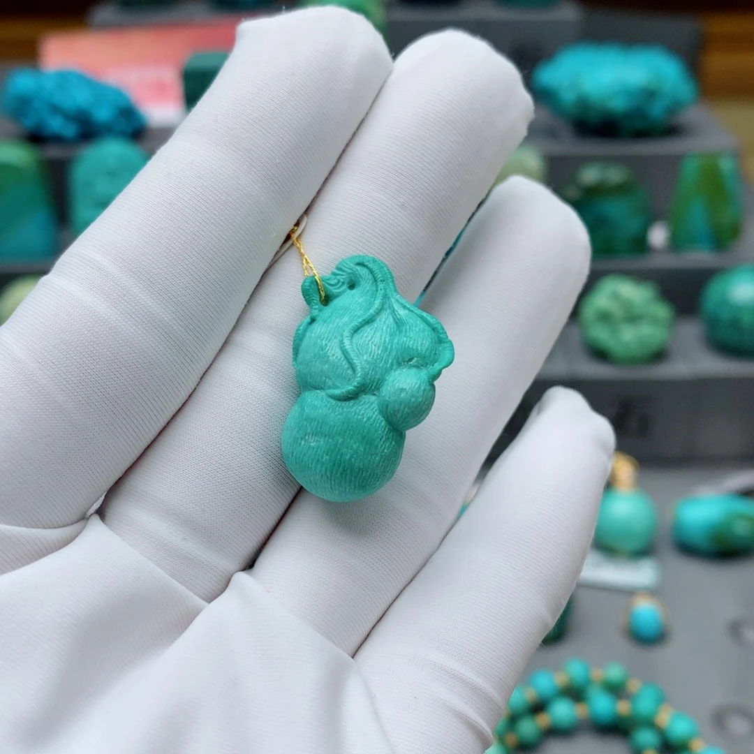 绿松石配饰未镶嵌