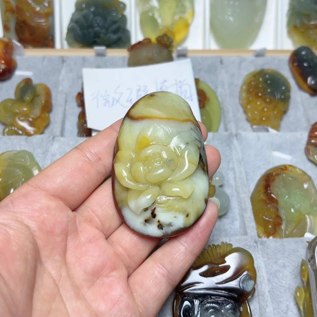 蛇纹石玉未镶嵌吊坠(不含链)