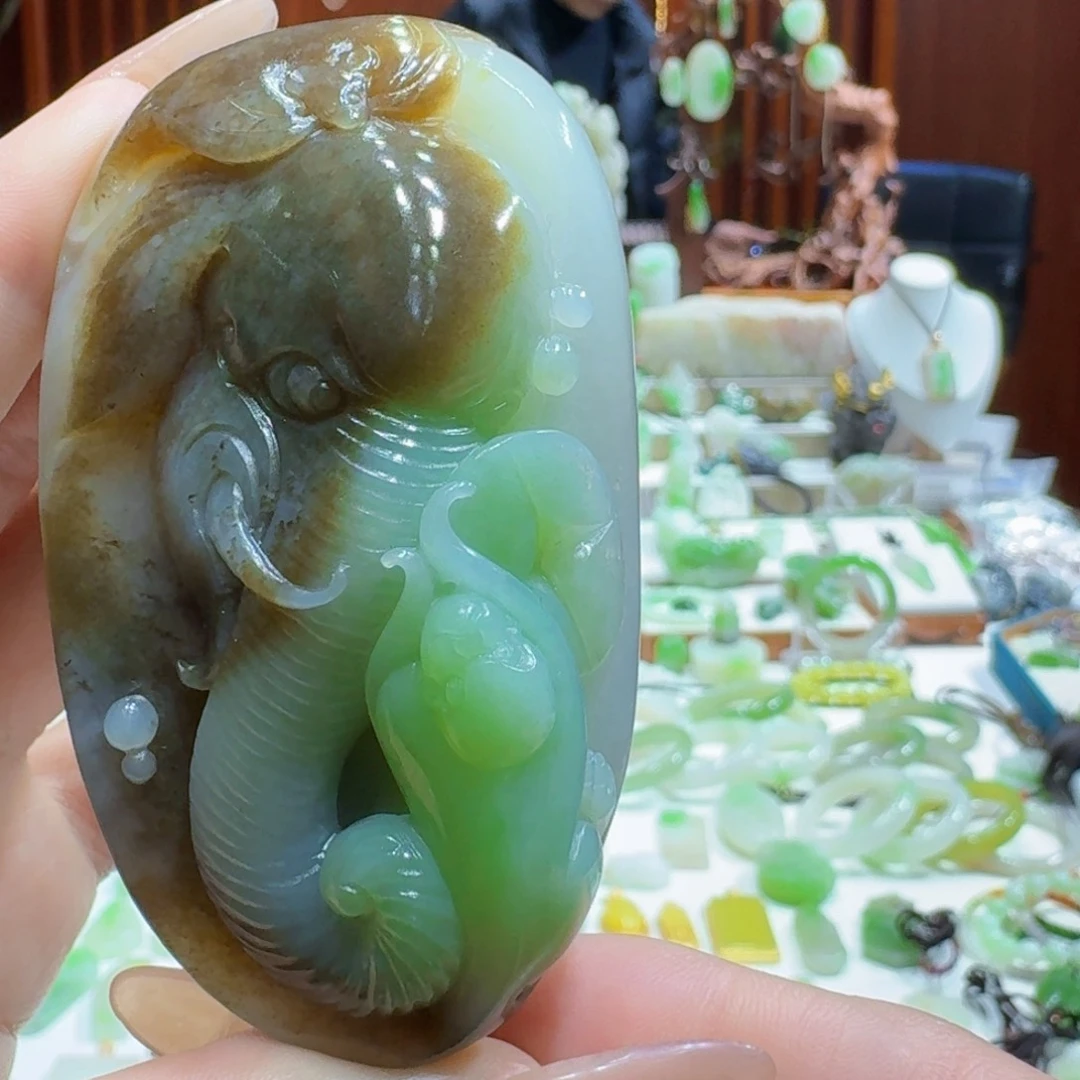 和田玉俄糖三色封侯拜相未镶嵌