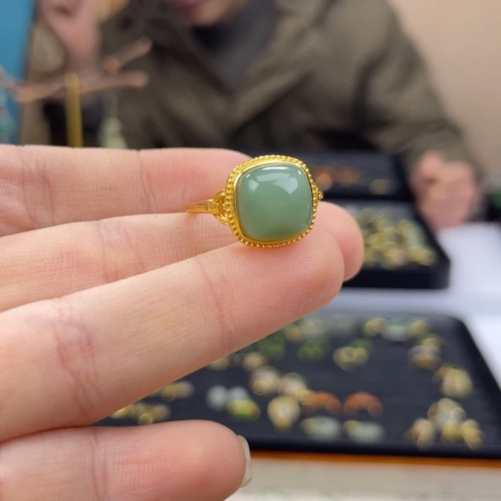 和田玉银S925镶嵌耳饰